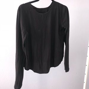 Flowy lightweight long sleeved shirt